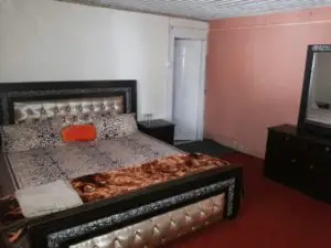 1452592473_Kashmir-Lodges-Sharda-Rooms-luxrurious-in-Sharda-Neelum-valley