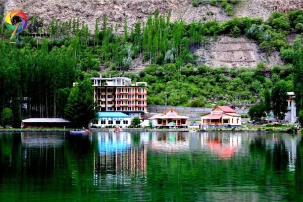 1453362397_Tibet-Motel-Shangrilla-lake-exterior-23
