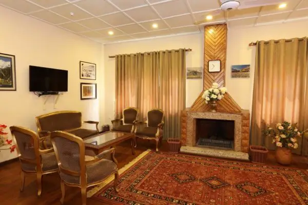 Shangrila Resort Skardu Twin bed room