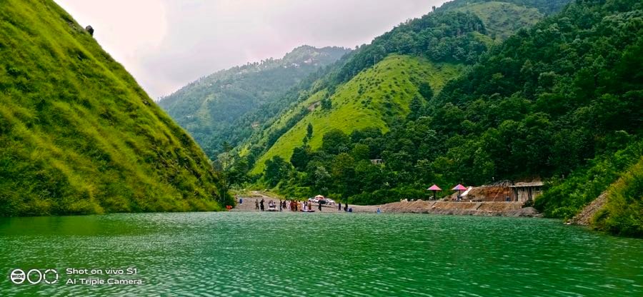 samundar-katha-lake-kpk-nathiya-gali-pakistan